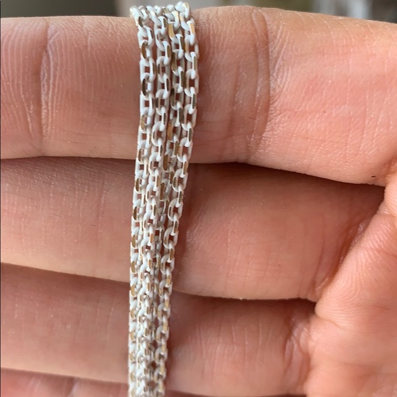 Black/white/Gold toned Necklace - Picture 3 of 8